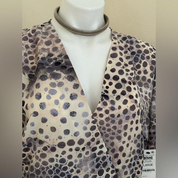 Alfani NWT White, Black Blue Animal Print Asymmetrical Wrap Look Blouse Sz L - Picture 4 of 12